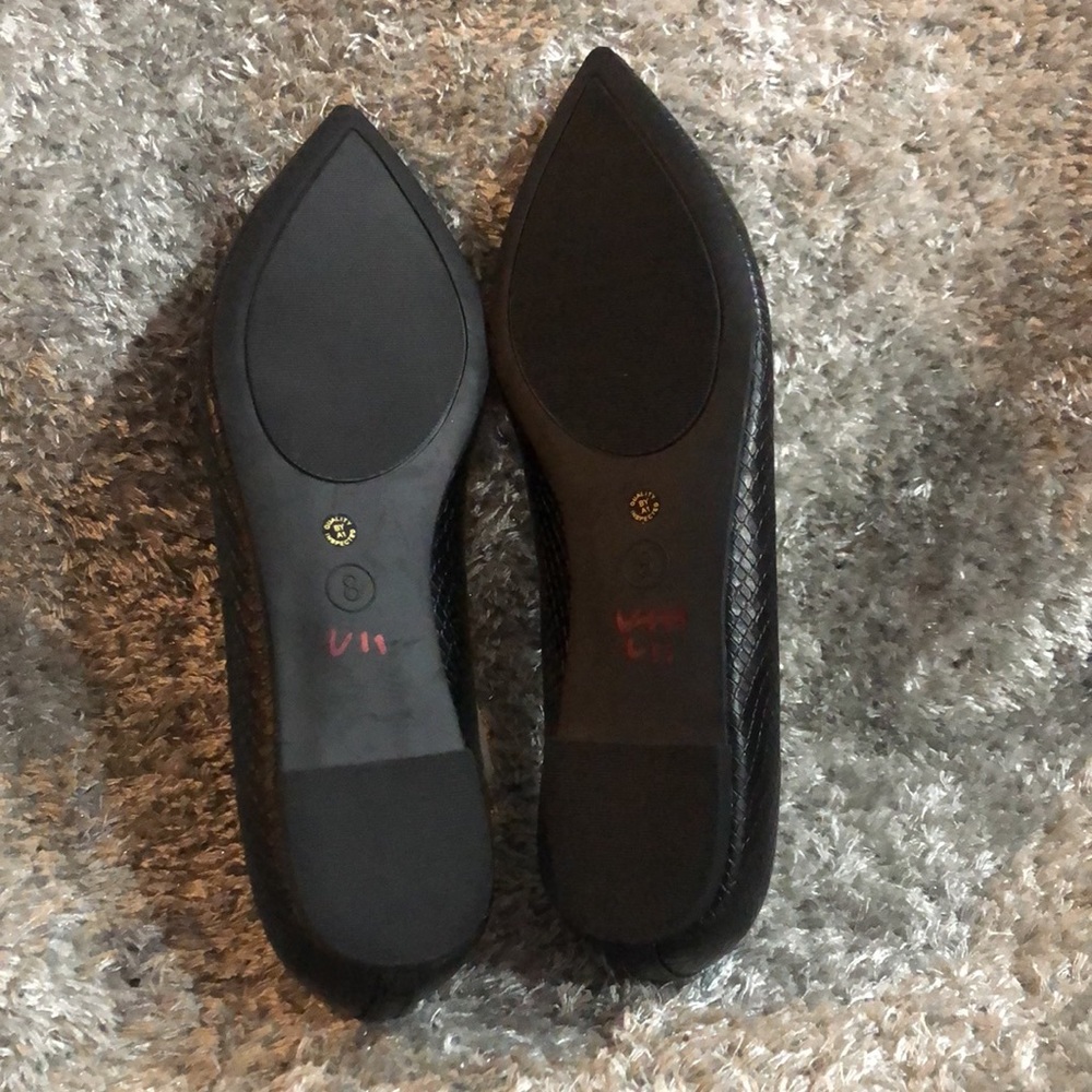 NWT- Worthington Black Snake Pointed Toe Flats - Picture 8 of 9